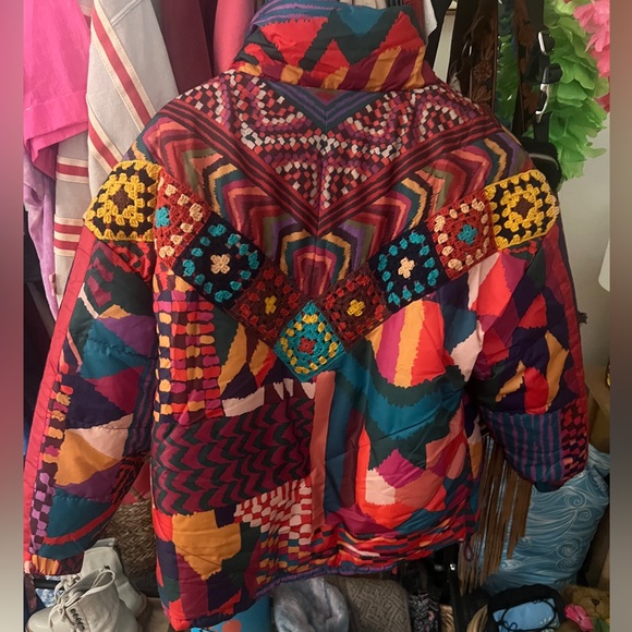 Farm Rio Abstract Patches Reversible Puffer Jacket - Picture 7 of 10